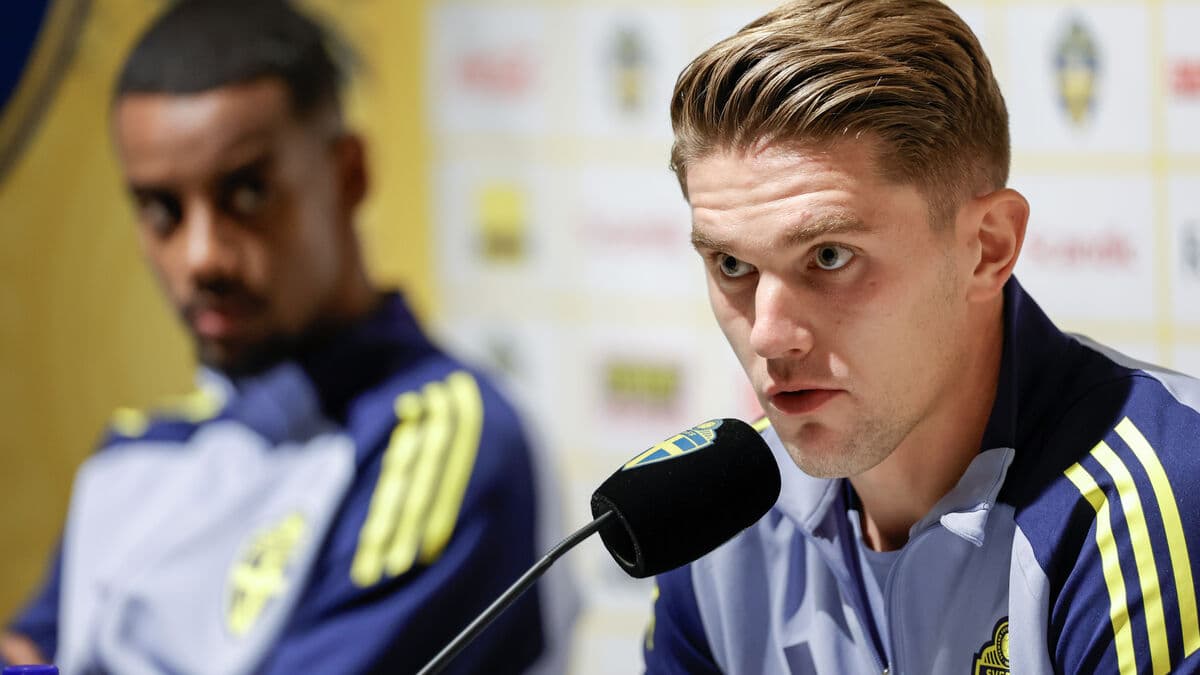 Swedish Stars Support Tomasson's Playing Style Despite Challenges