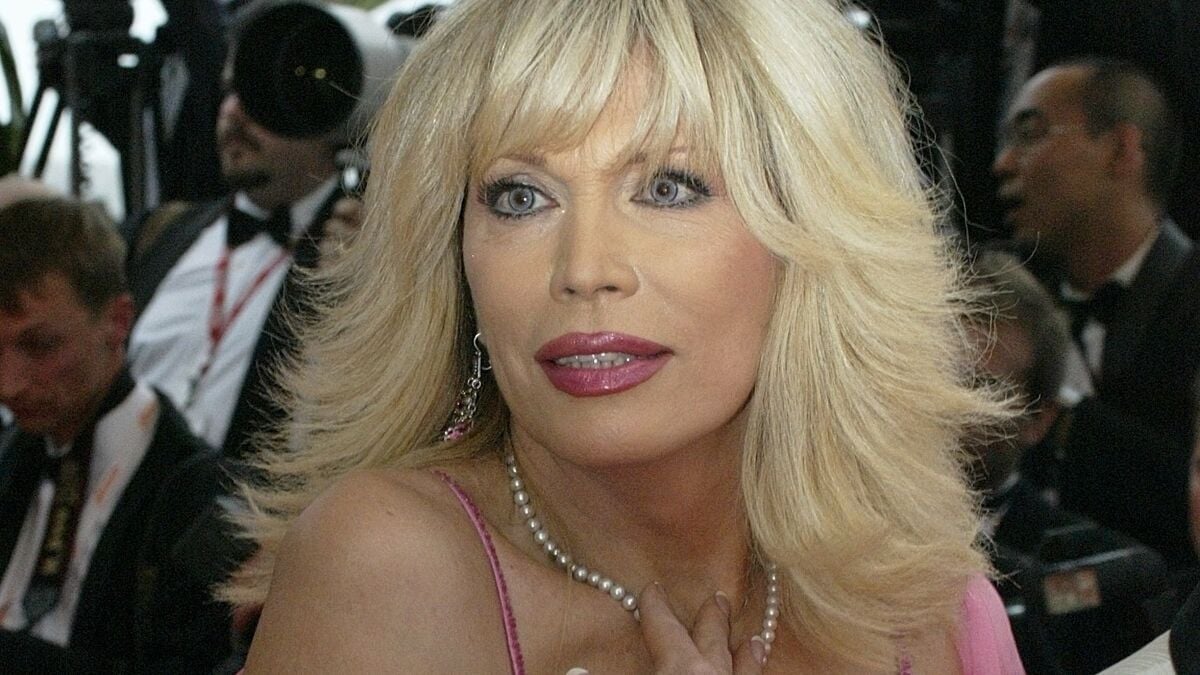 Amanda Lear accuses Miley Cyrus of copying 1978 song The Sphinx