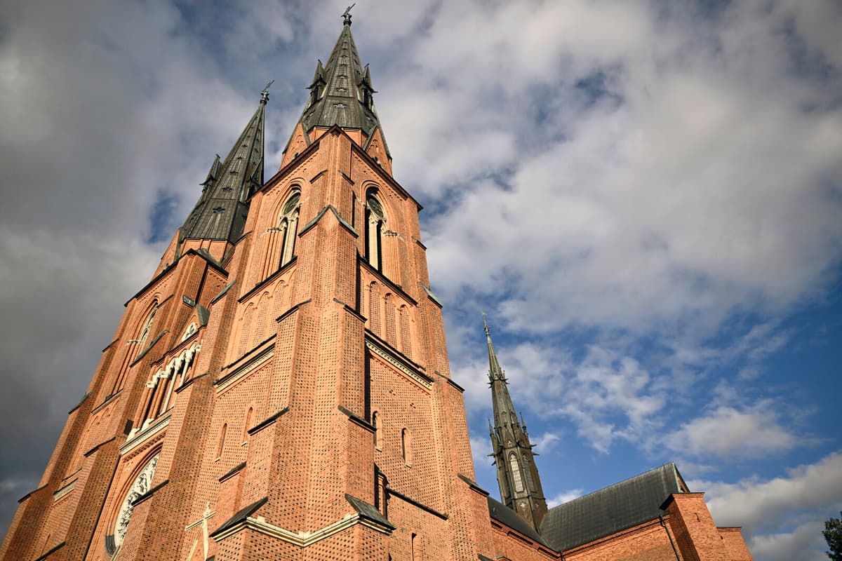 Swedish Church's Timely Share Sale Shields Assets from Market Plunge
