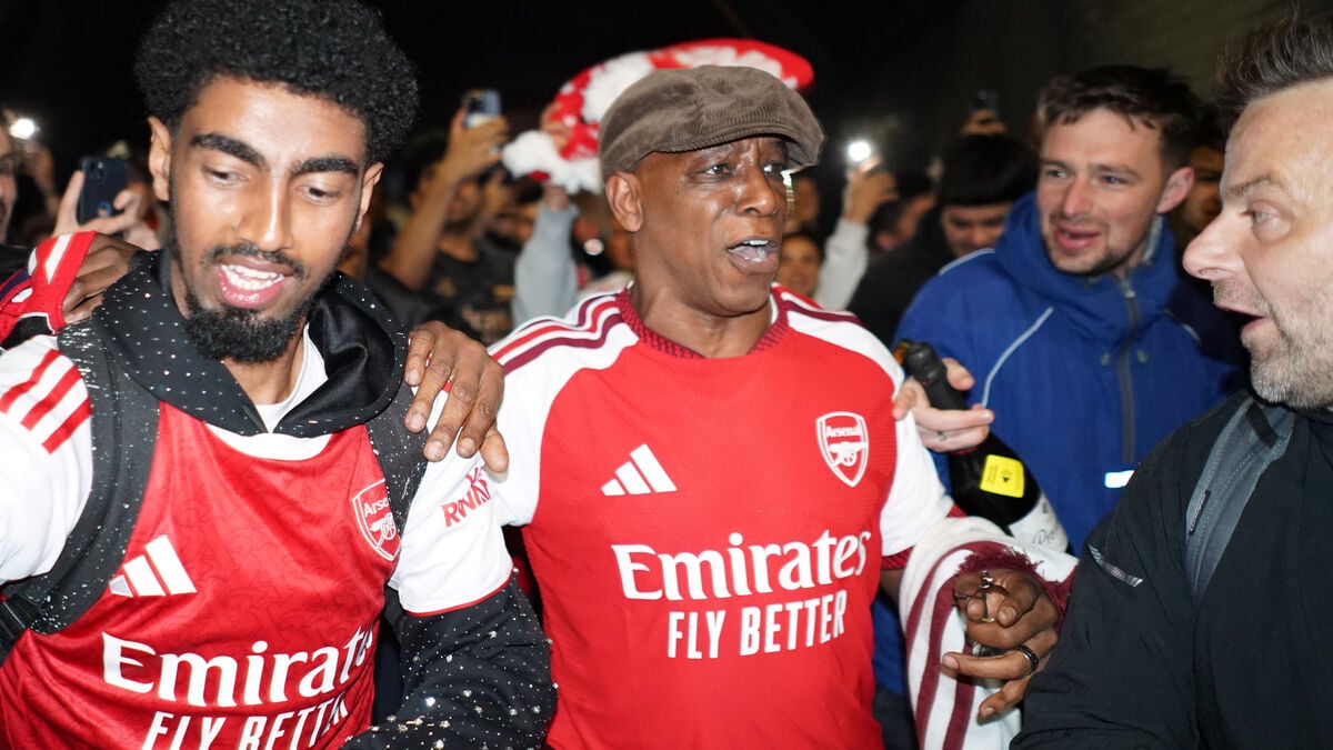 Arsenal fans took over London as club wins first league title in 22 years