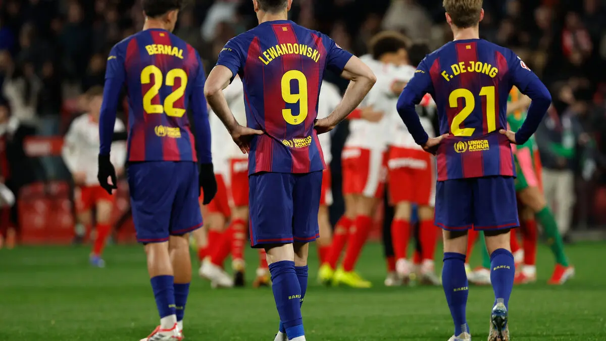 Heavy loss for Barcelona as 2-1 defeat to Girona leaves them two points behind Real Madrid