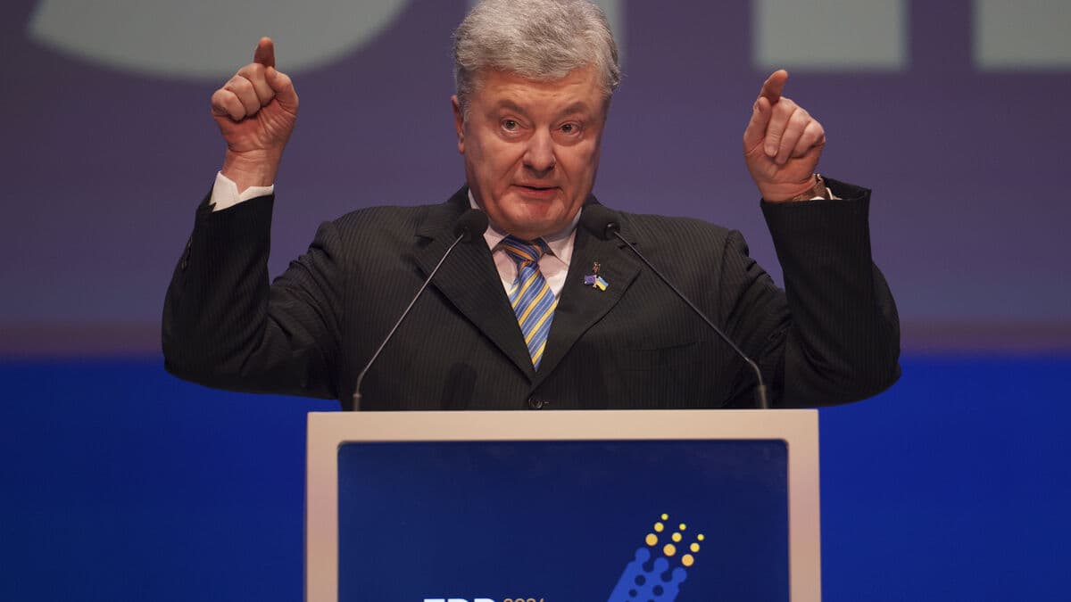 Poroshenko: Putin doesn't care about territory in eastern Ukraine