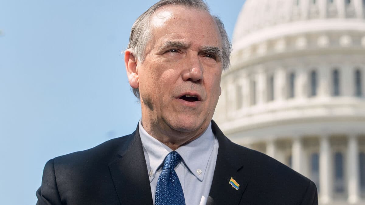Senator Jeff Merkley Delivers 22-Hour Speech Against Trump