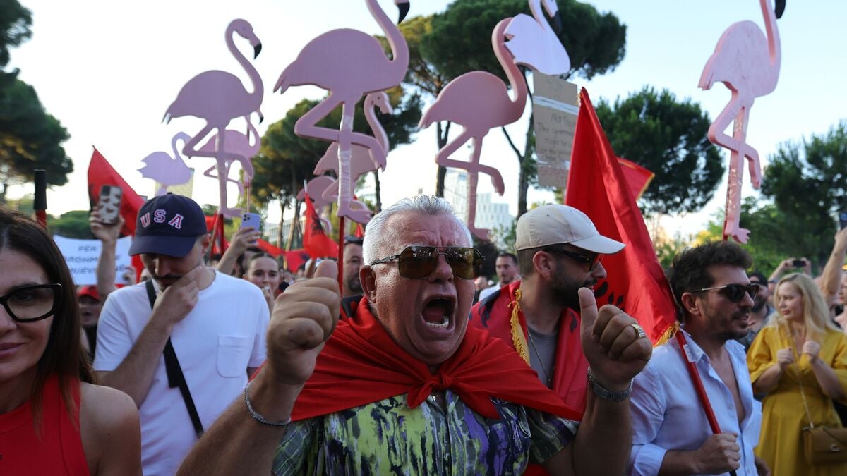Protesters rage against the Trump clan's luxury construction, saying enough is enough