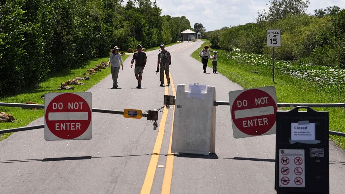 US Government Shutdown Sparks Political Tensions