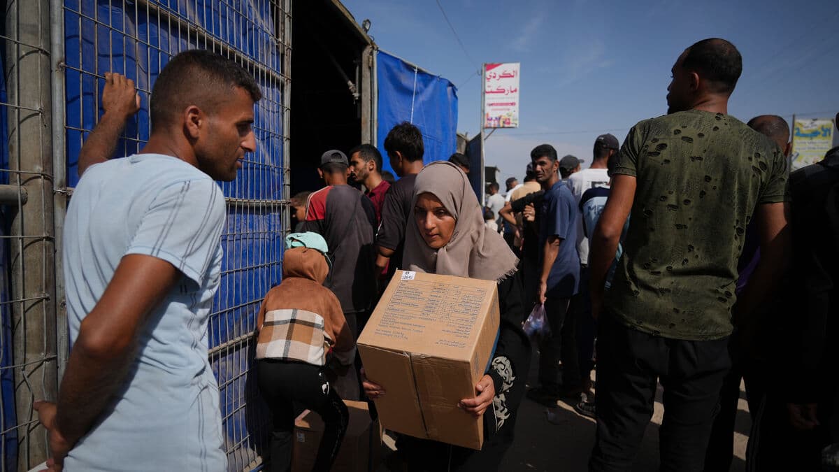 WFP says food aid shipments to Gaza have risen significantly since ceasefire