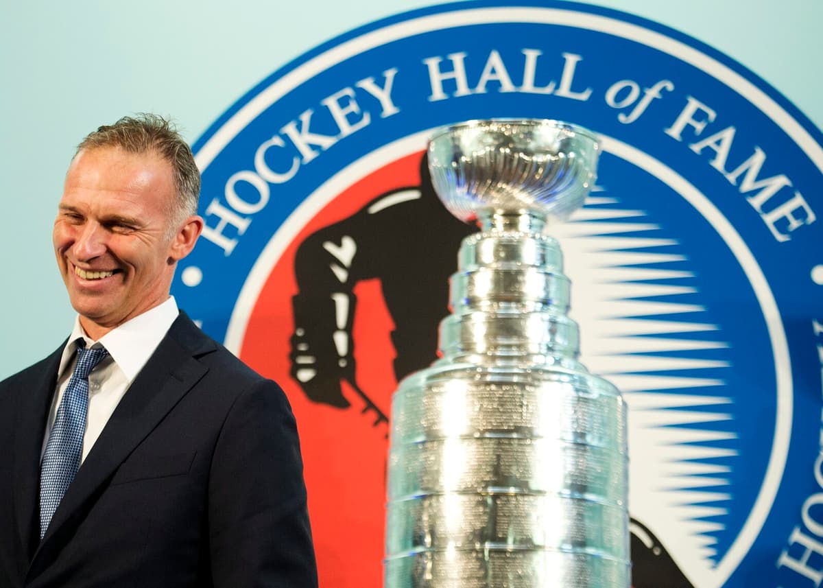 Czech Leaders Condemn Russian Threats Against Hockey Legend Hasek