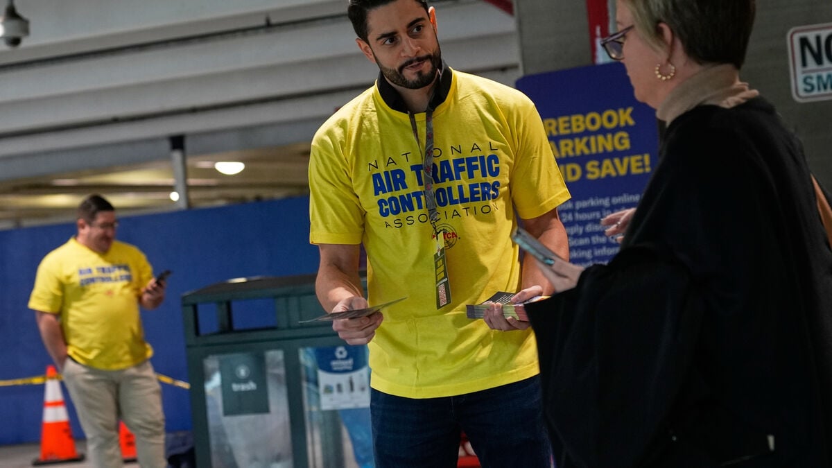 Major US airports are reducing traffic