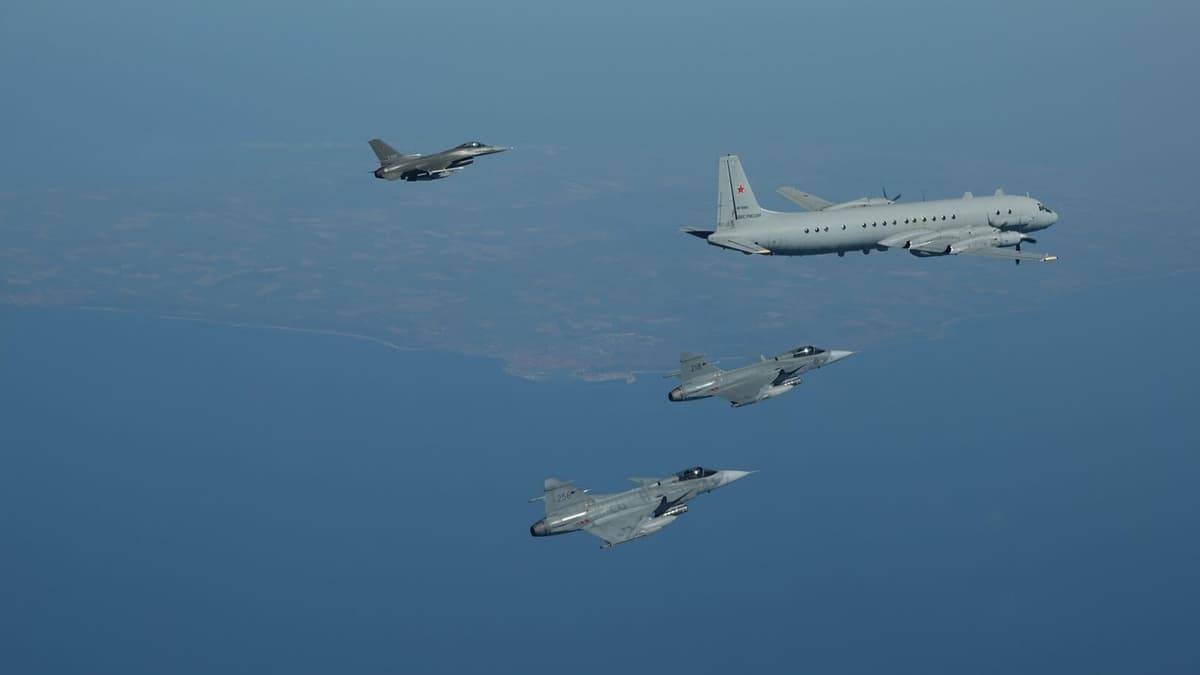 Swedish Gripen Jets Complete First NATO Mission Over Baltic Sea