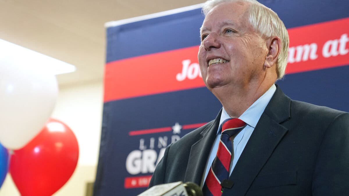 Trump ally Sen. Lindsey Graham dies after sudden illness at 71