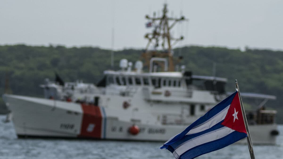 Cuba: American motorboat fired upon,