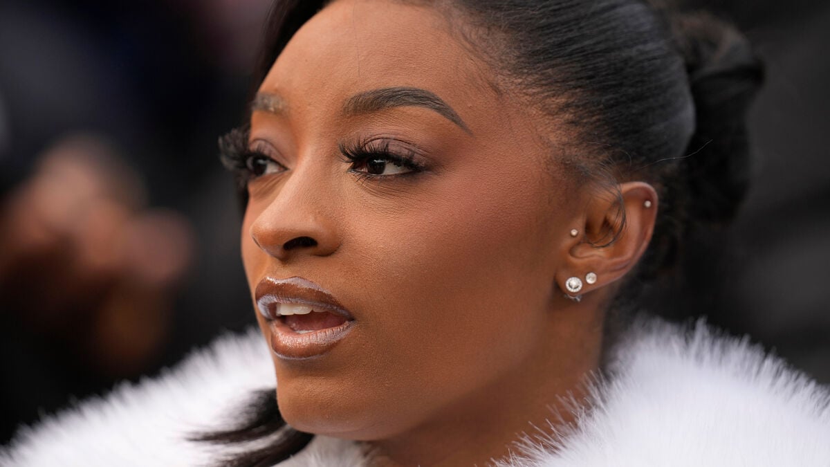 Simone Biles’ Chicago home burglarized, Porsche stolen