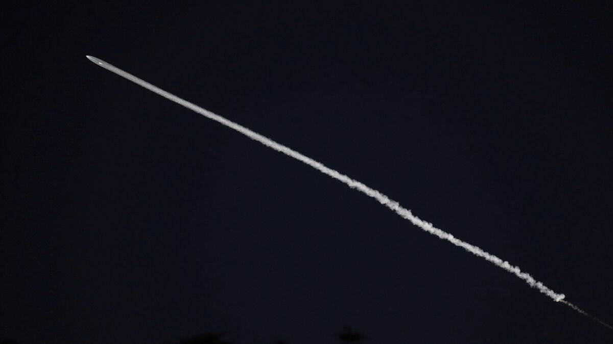 Ukraine’s Defense Minister Says Starlink Connection Is Stable Again After Disruptions