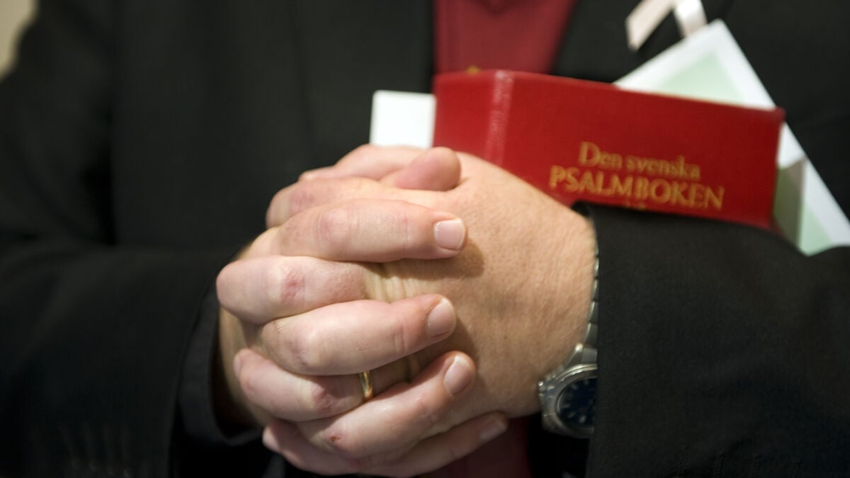 Norrbotten Priest Defrocked After Child Pornography Conviction