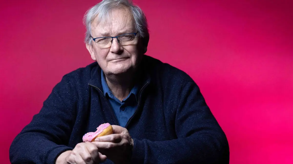 Tributes paid to photographer Martin Parr's death