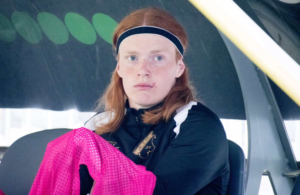 AIK's Elvis van der Laan Transfers to Groningen at 17