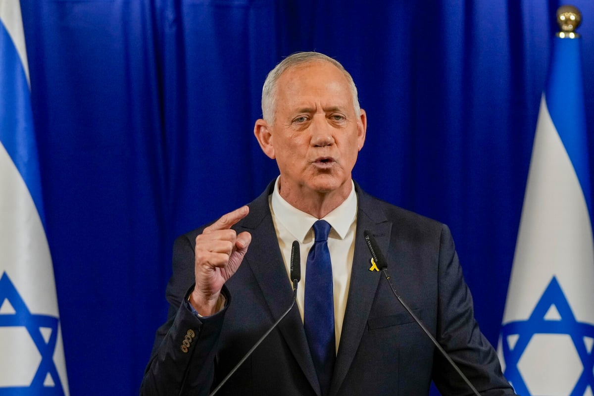 Gantz Urges Netanyahu to Form New Coalition for Hostage Release