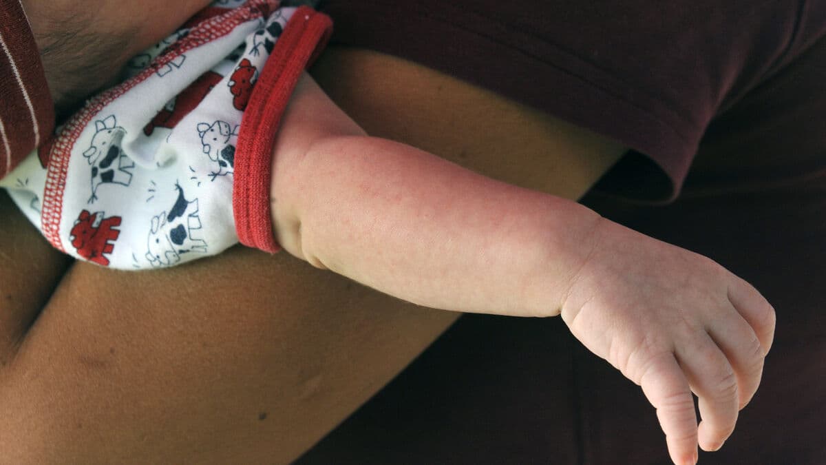 Sharp decline in international adoptions to Sweden