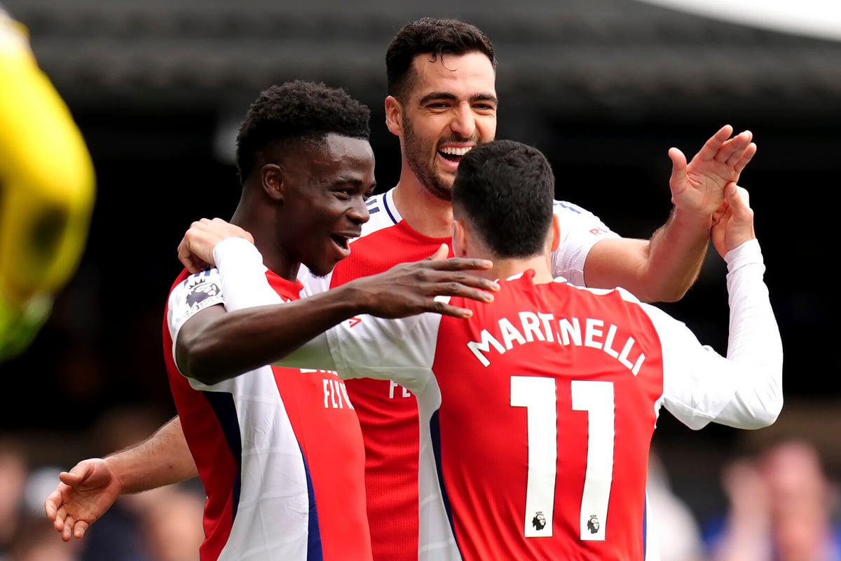 Arsenal Delays Liverpool's Title Celebration