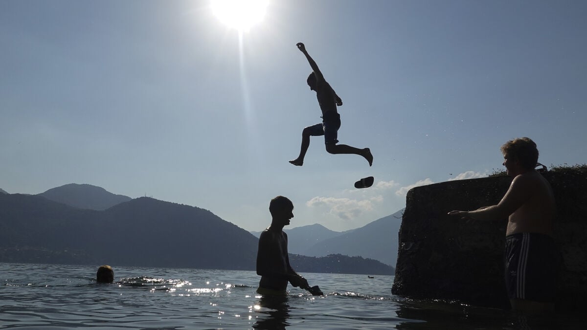 Italian tourist hotspot Varenna imposes fines on topless visitors and swimsuit wearers