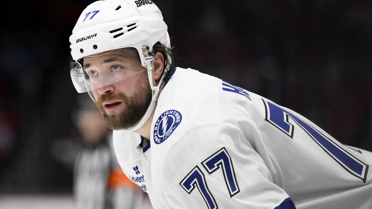 Tre Kronor's Olympic defender injured: "Tough for him"