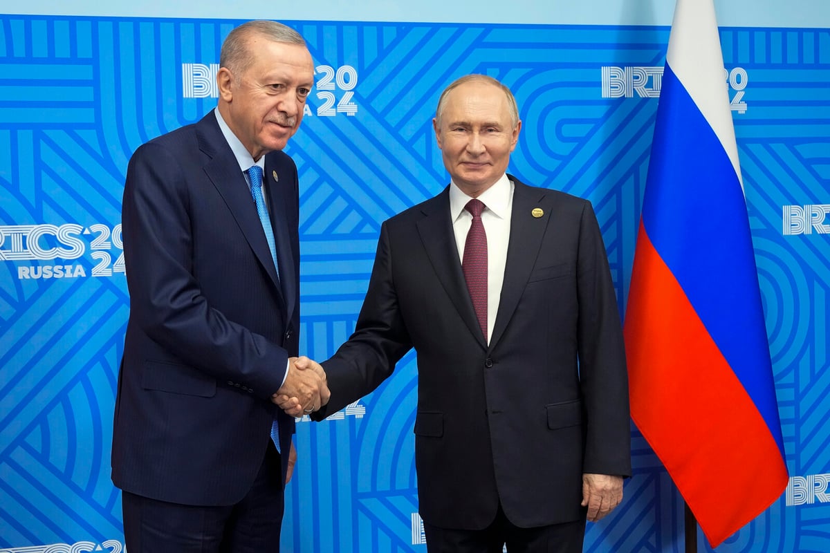 Erdogan Urges Russia and Ukraine to Keep Peace Talks Open