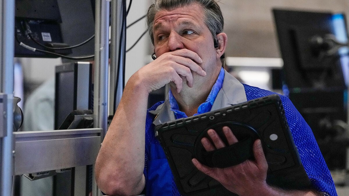 Red on Wall Street as Nvidia continues to fall