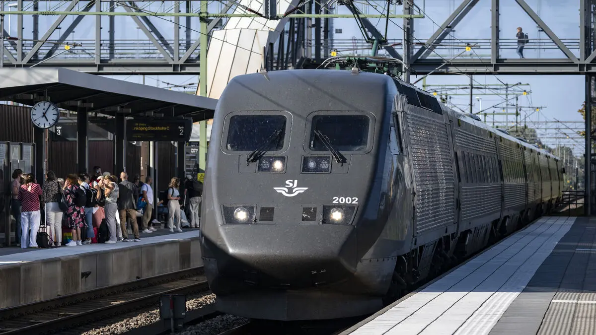 S wants to see increased maintenance of the railway