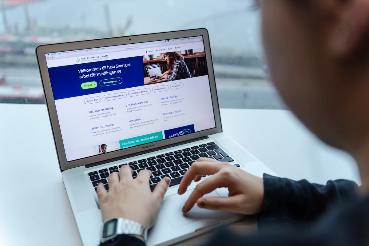SCB Reports High Unemployment Rate Despite Rise in Employment