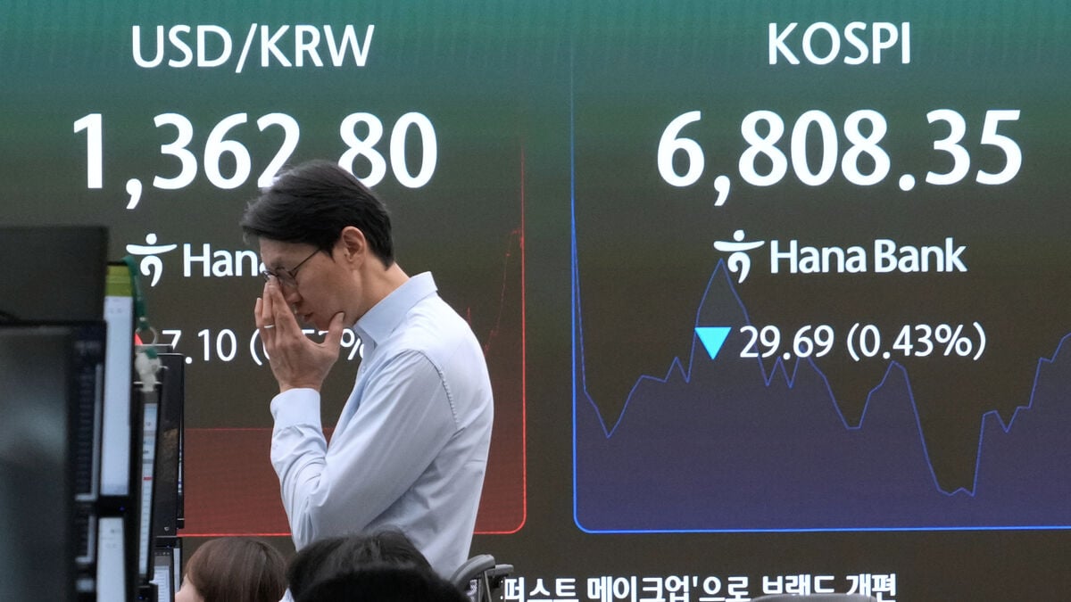 Asian stock markets rise as Japan’s Nikkei jumps 2.4%