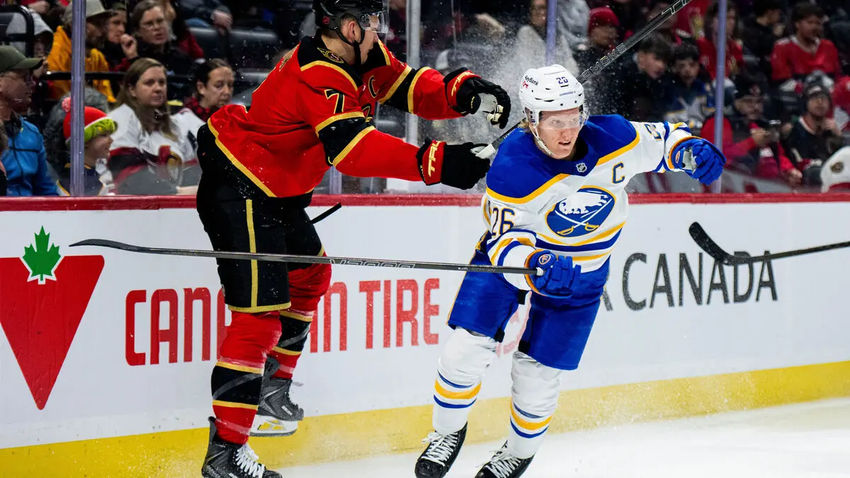 Dahlin two-goal hero as Buffalo beats Philadelphia 5-2