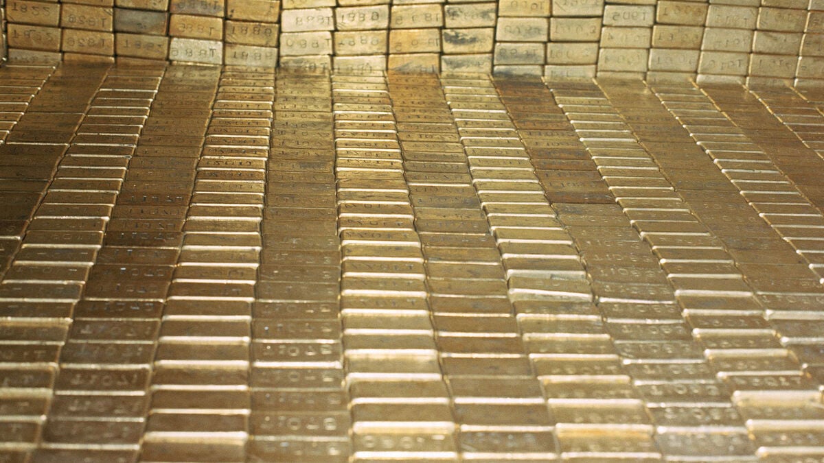 Gold and silver prices rise again