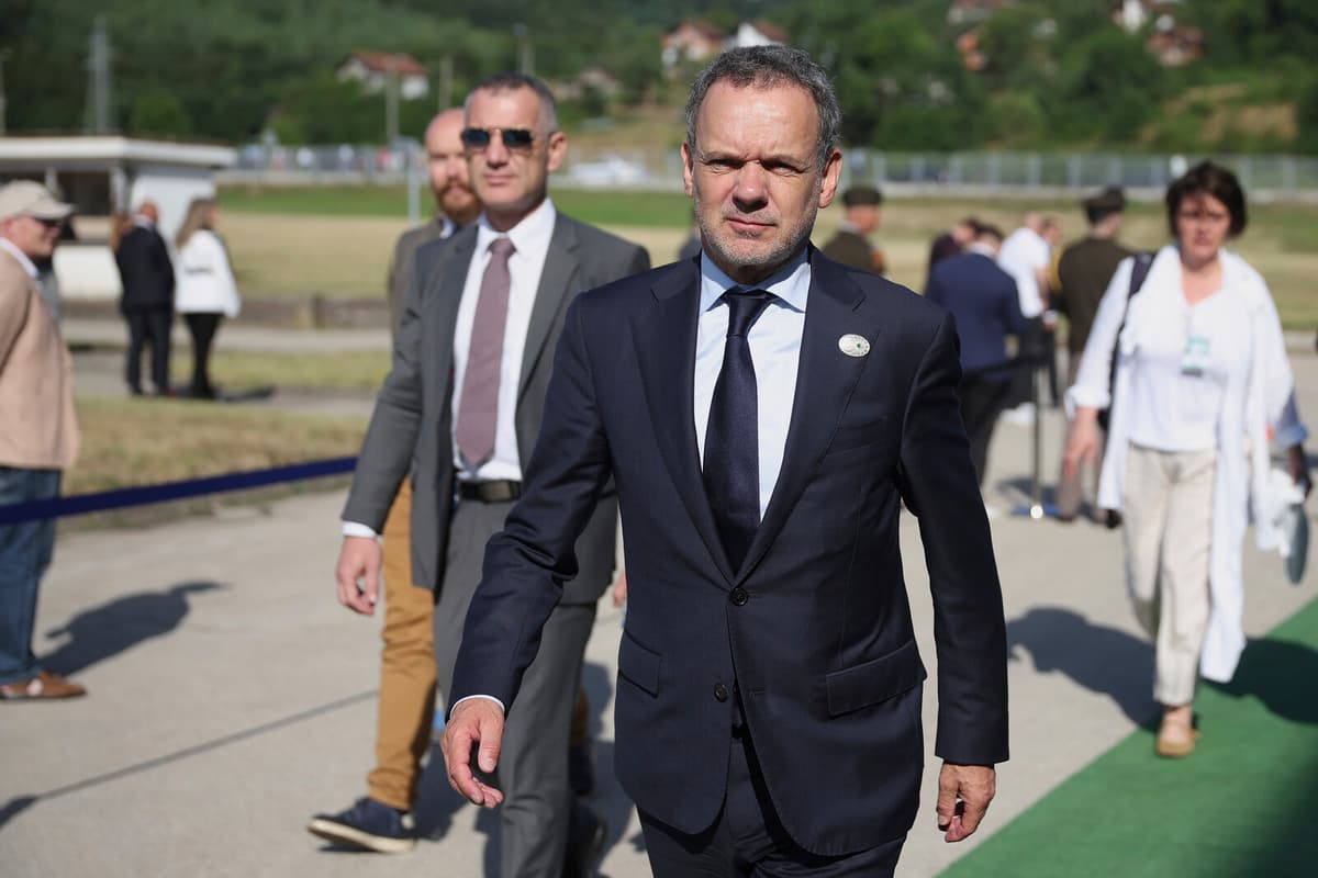 Dutch Foreign Minister Resigns Over Israel Sanctions Dispute