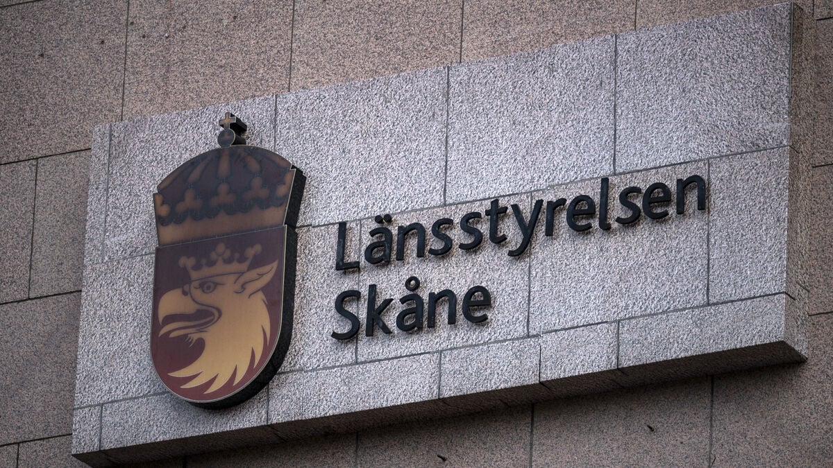 Wolf Shot After Approaching Dog Handler in Skåne