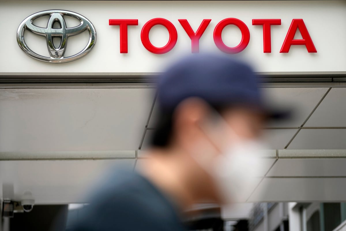 Japanese Car Stocks Tumble After Trump's Tariff Announcement