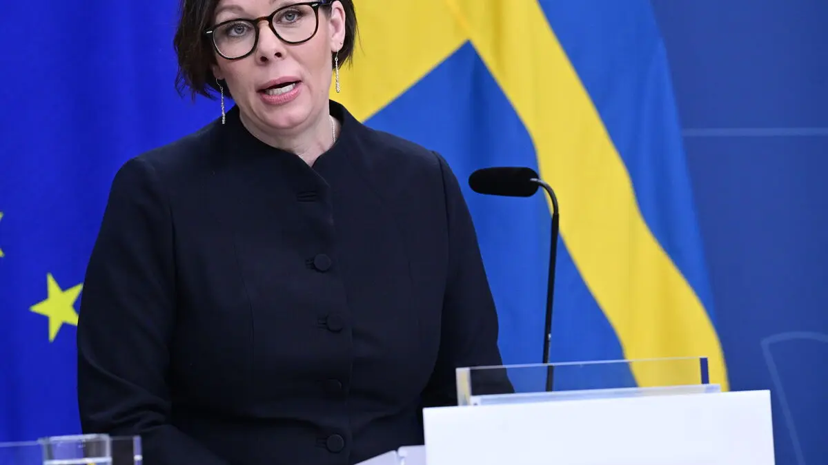 Stenergard about Isaak: "Better conditions"