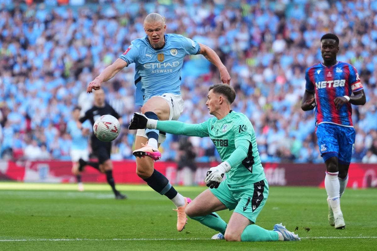 Rooney and Wright Criticize VAR After Controversial FA Cup Final Decision