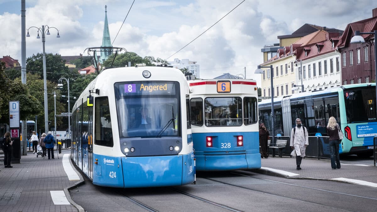 Sweden to halve public transport prices for six months from July 1 to December 31, 2026