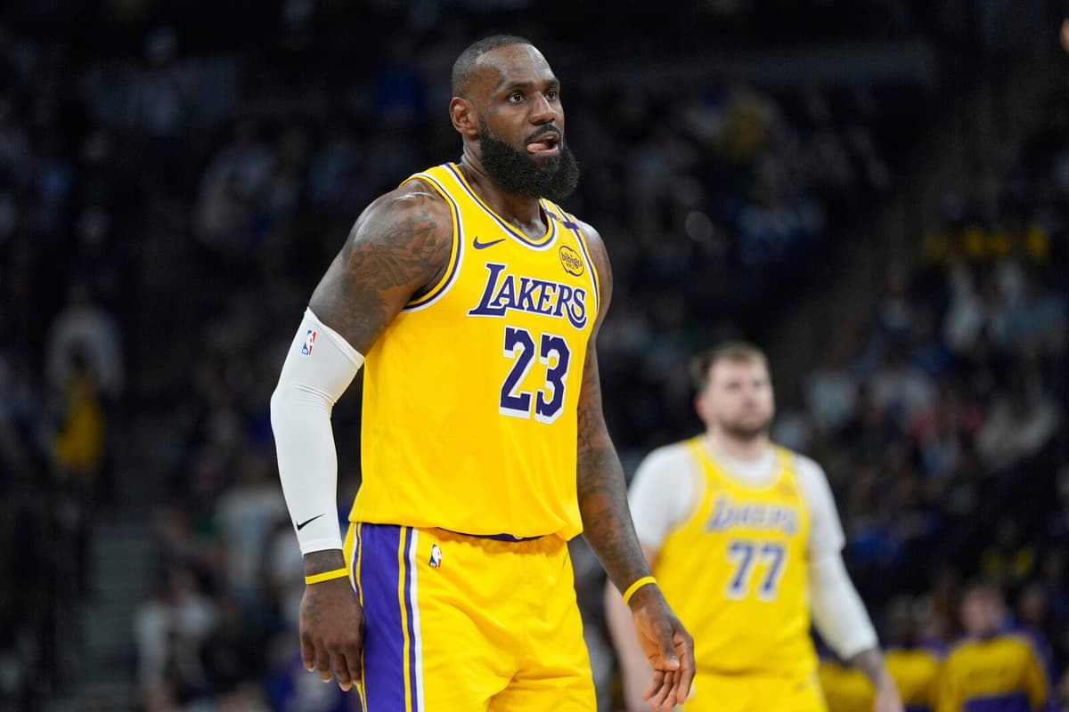 LeBron James Writes for China's People's Daily Amid NBA Promotion