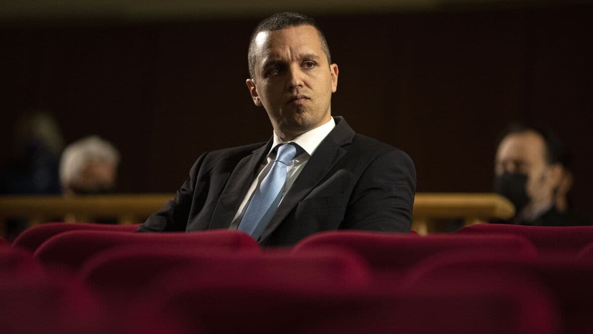 Greek neo-Nazi leader Ilias Kasidiaris freed from prison, vows political comeback
