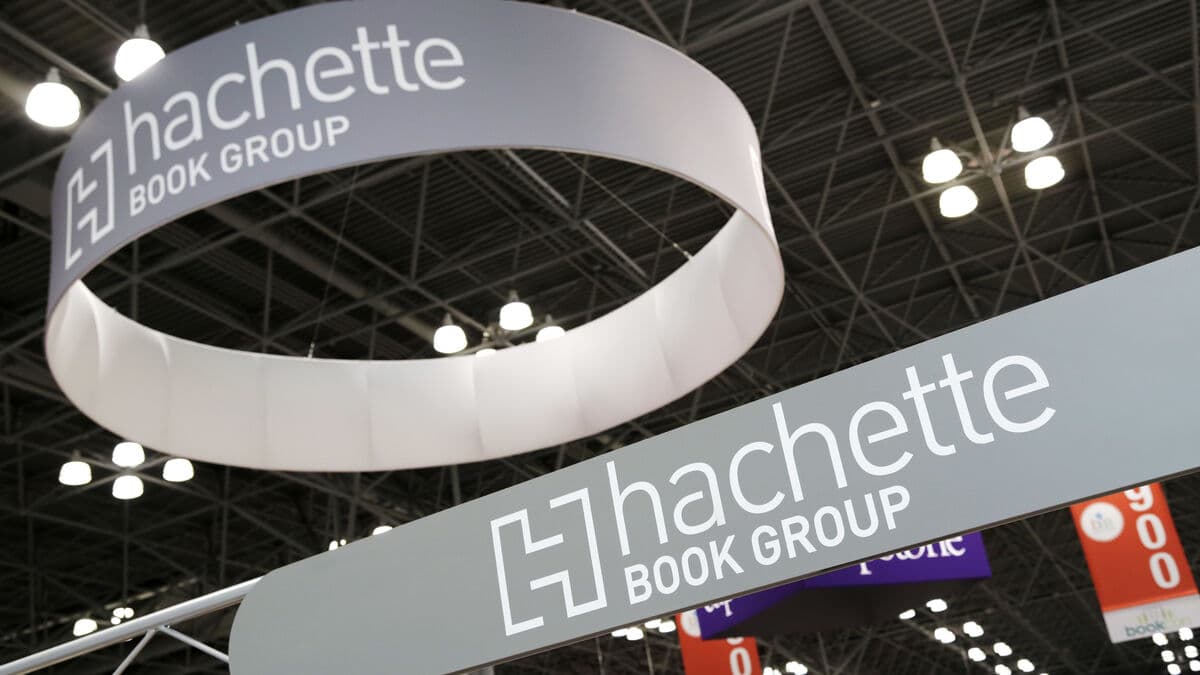 Major publisher withdraws book accused of using AI