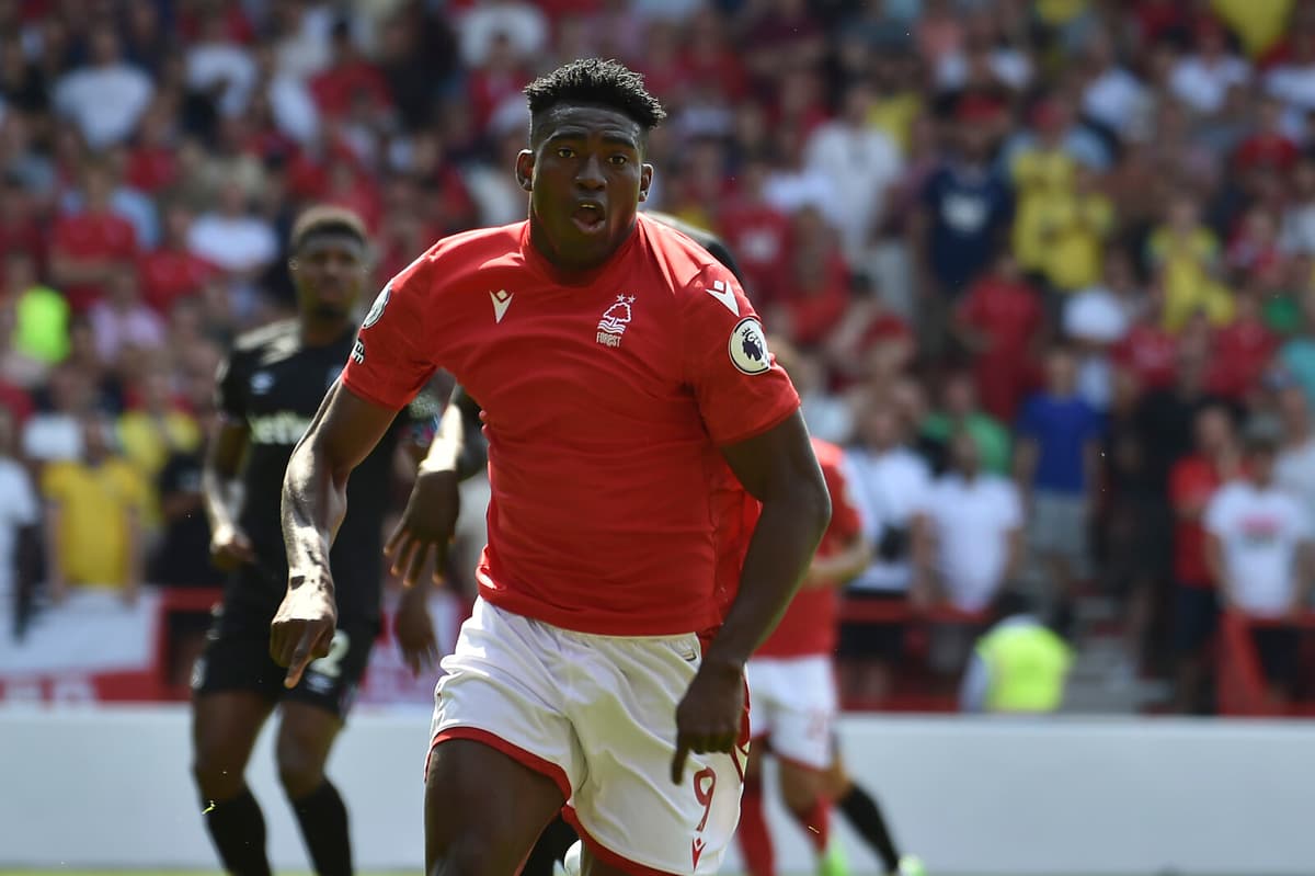 Doctor Criticizes VAR: Fails to Protect Players in Offside Situations