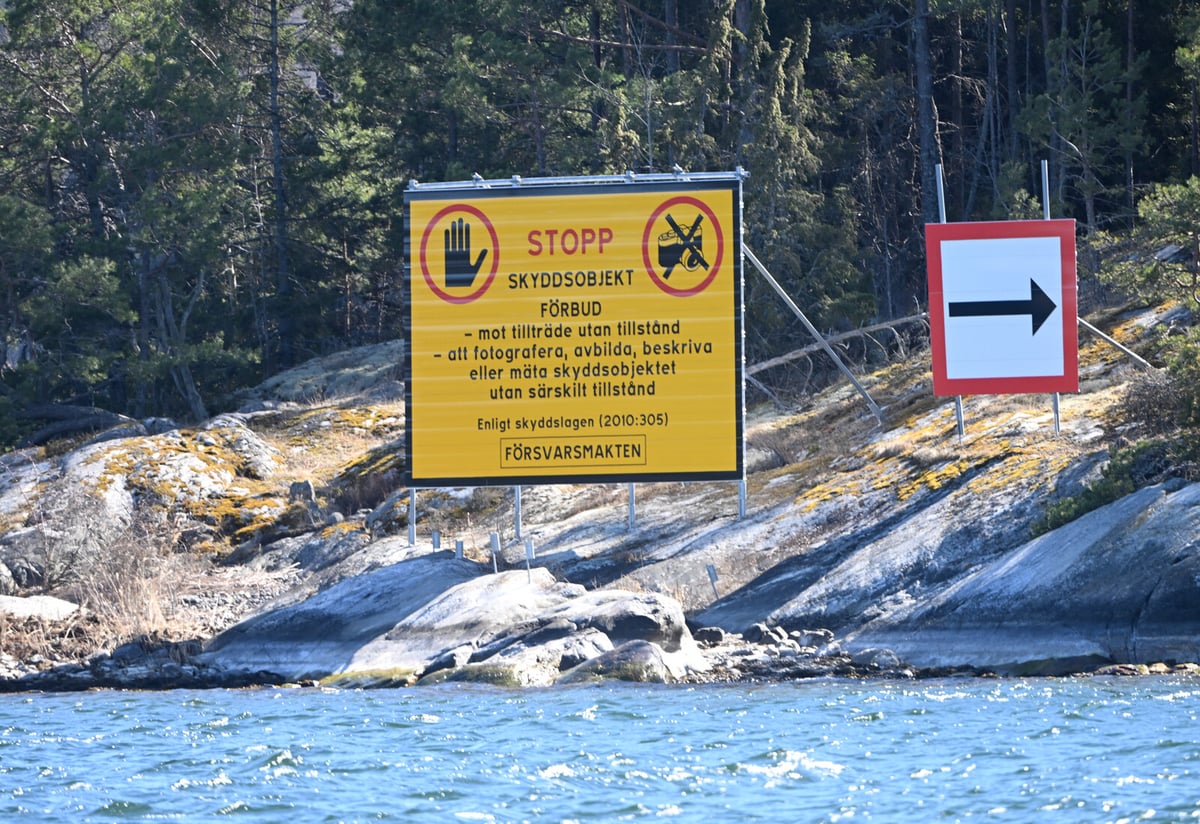Woman Arrested for Photographing Swedish Naval Base