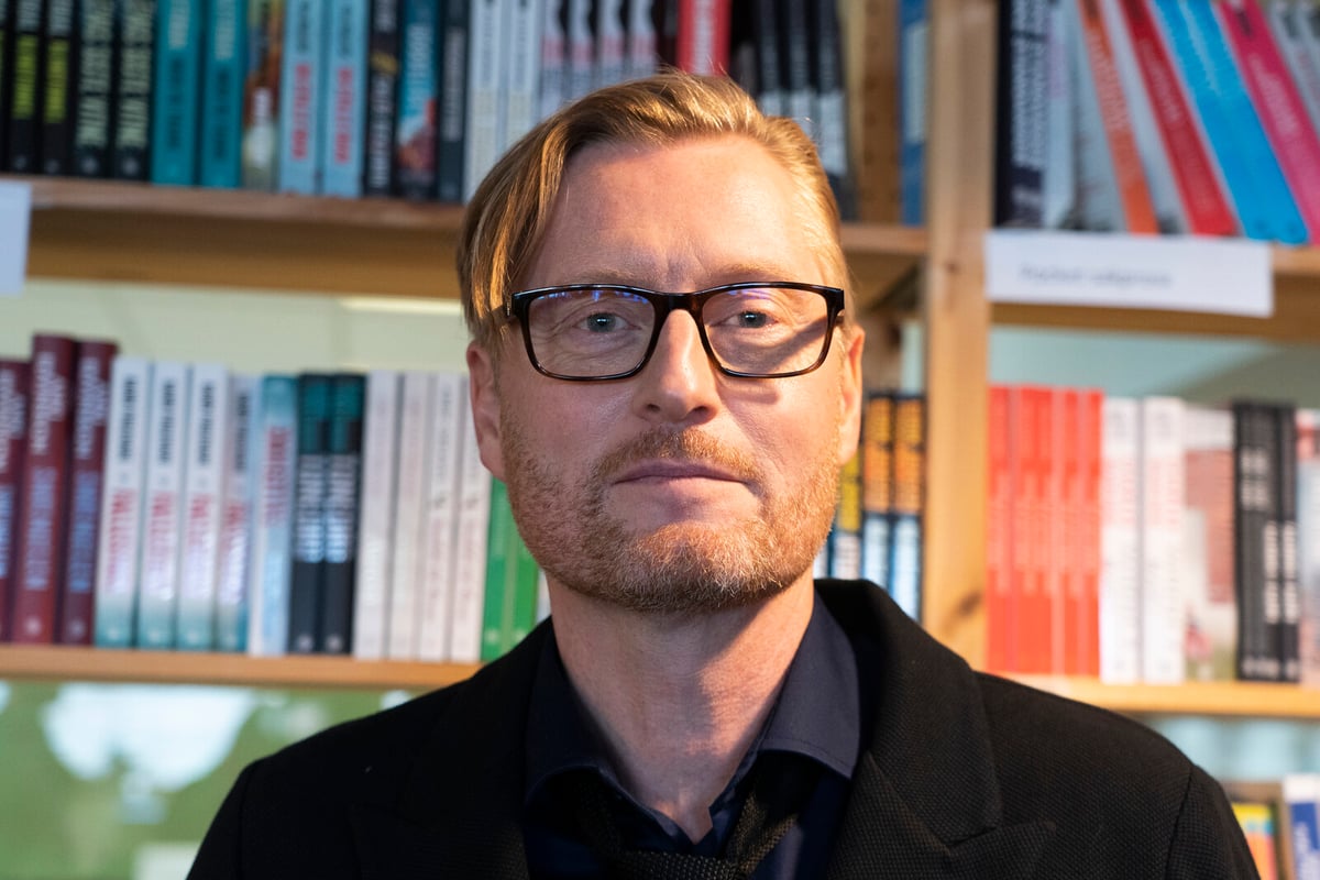 Anders de la Motte Signs Deal for Ten New Books with Forum