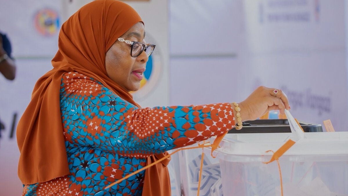 After violent elections – the president remains in office