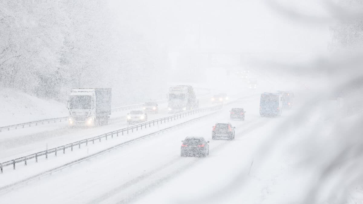 Snow warnings in the south