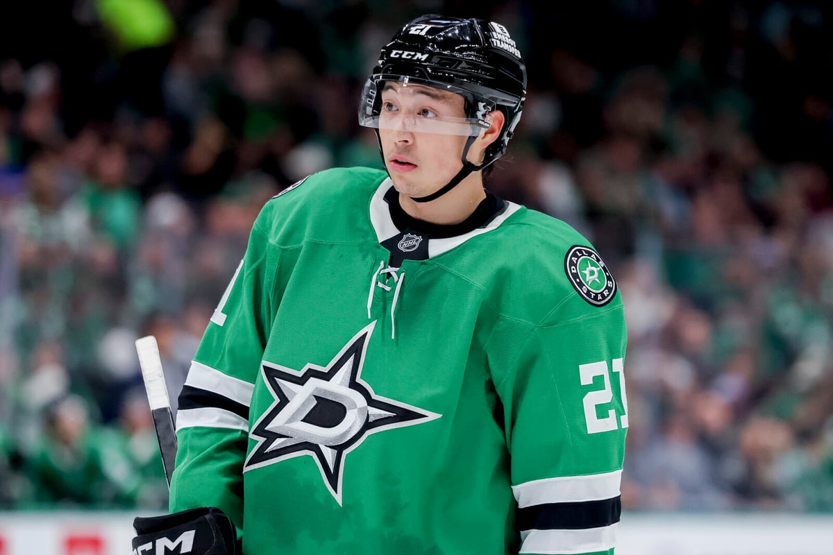 Dallas Stars Face Playoffs Without Top Scorer Jason Robertson
