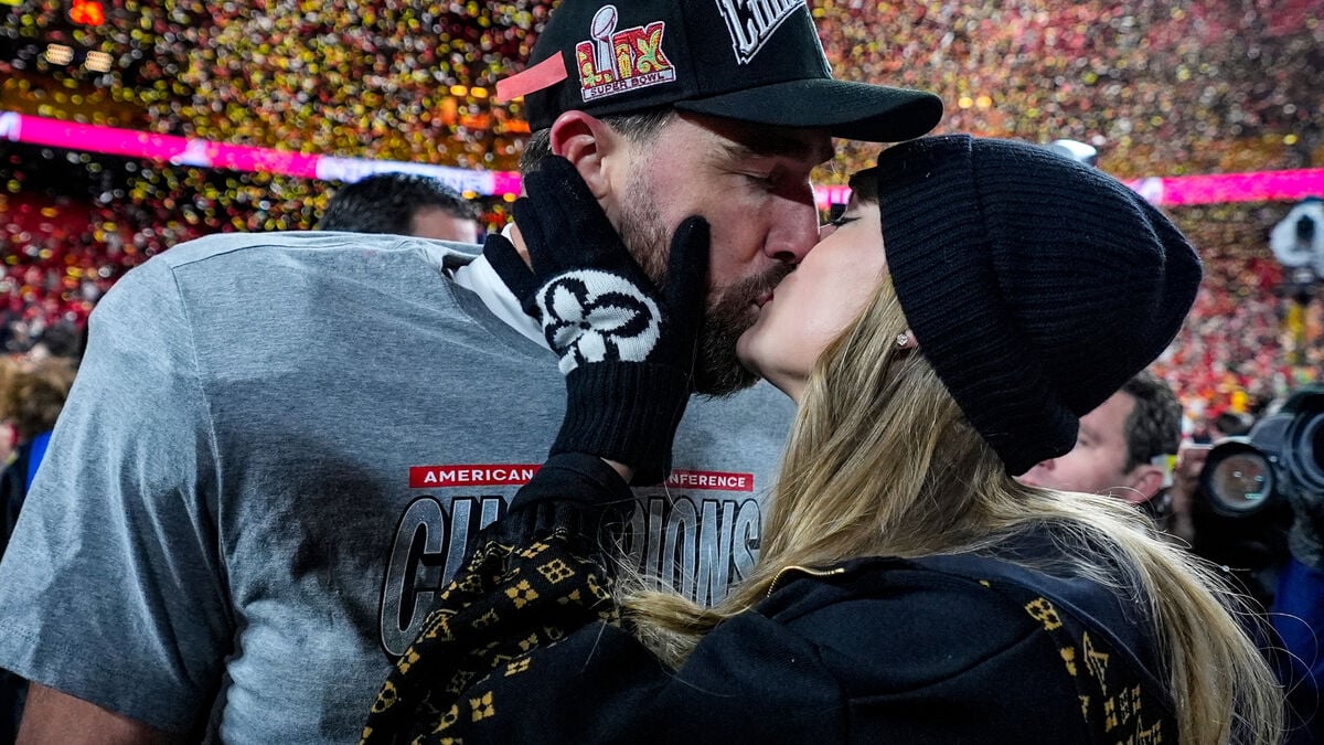 Taylor Swift and Travis Kelce Wedding Rumors Build as Madison Square Garden Event Takes Shape