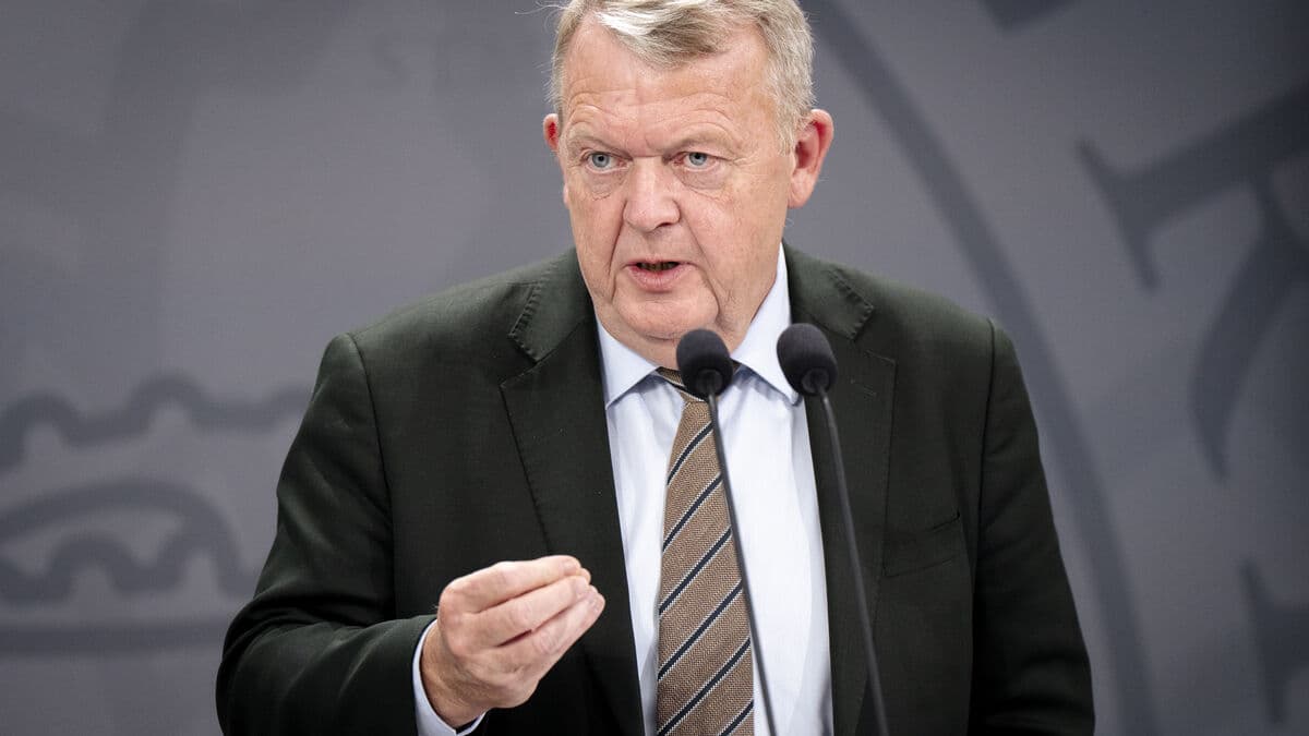Løkke calls Russian flares at Danish military helicopter completely unacceptable