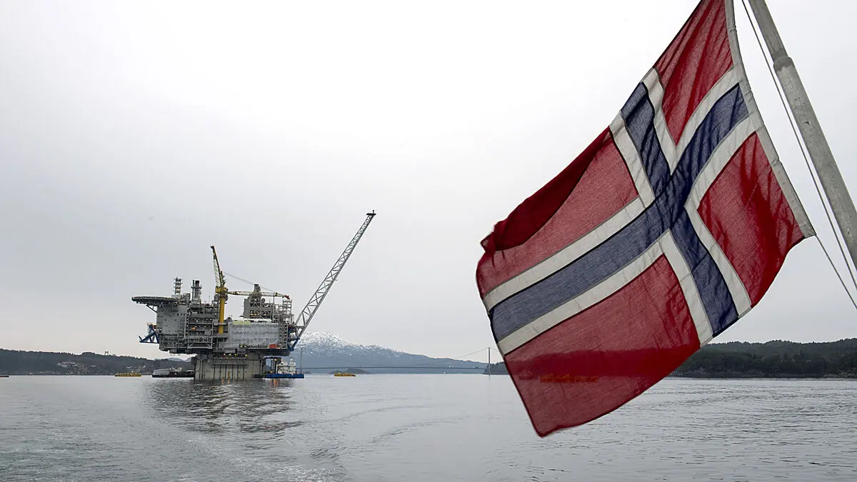 Norway secures Swedish oil despite global chaos